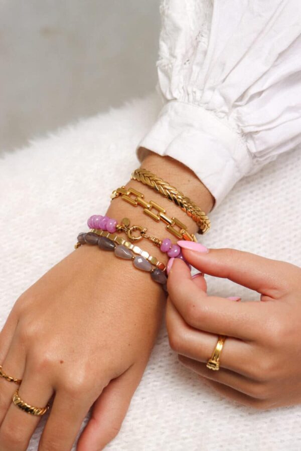 Geflochtener Armreif in Gold