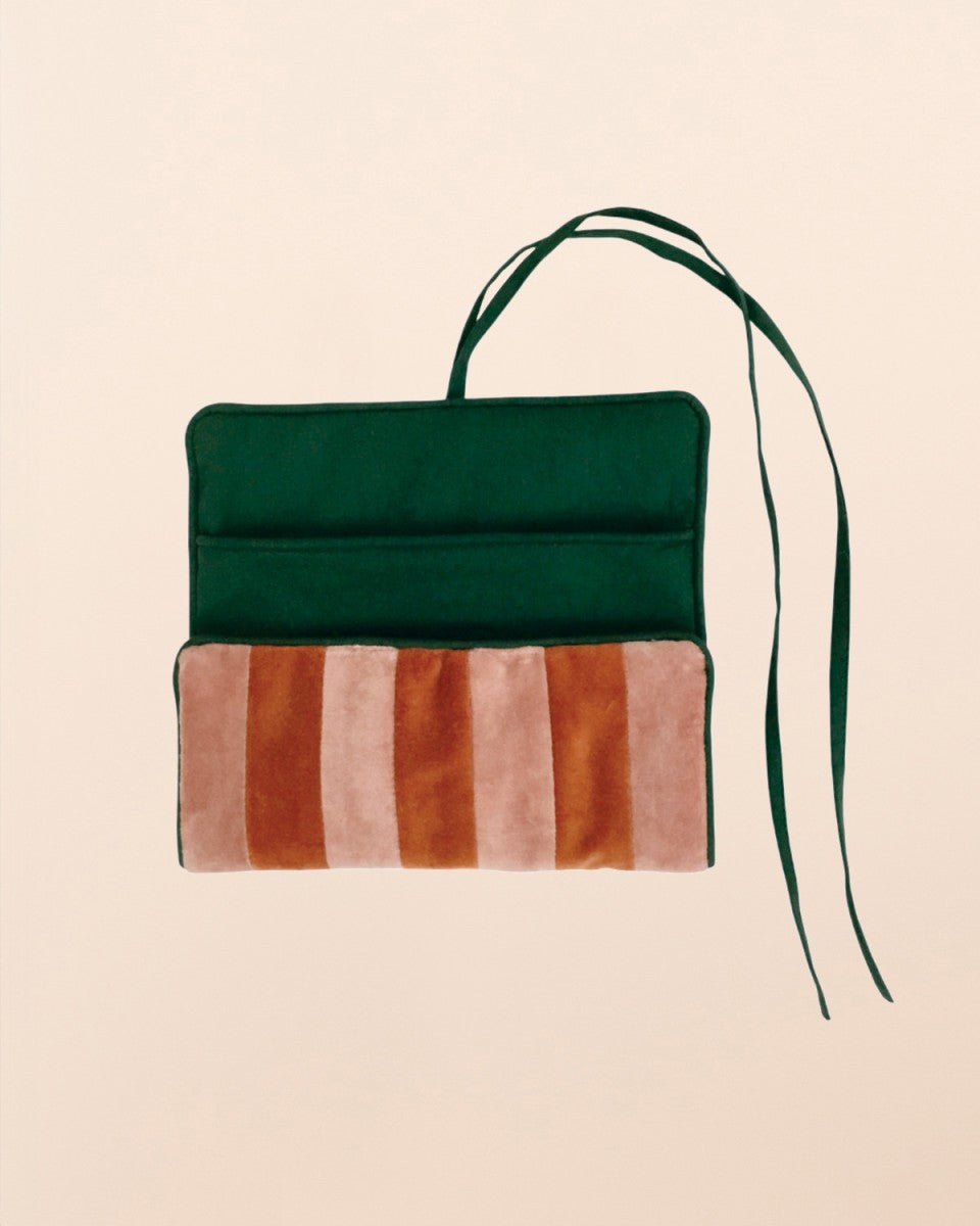 C-Pouch aus gestreiftem Samt diverse Farben