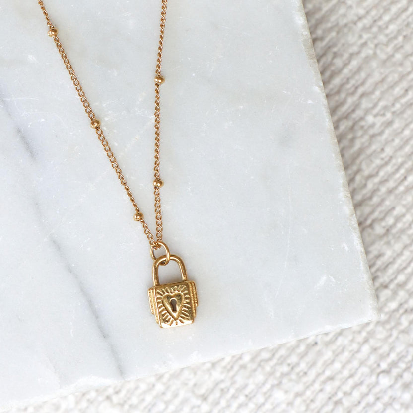 „Lock of Love“-Halskette in Gold