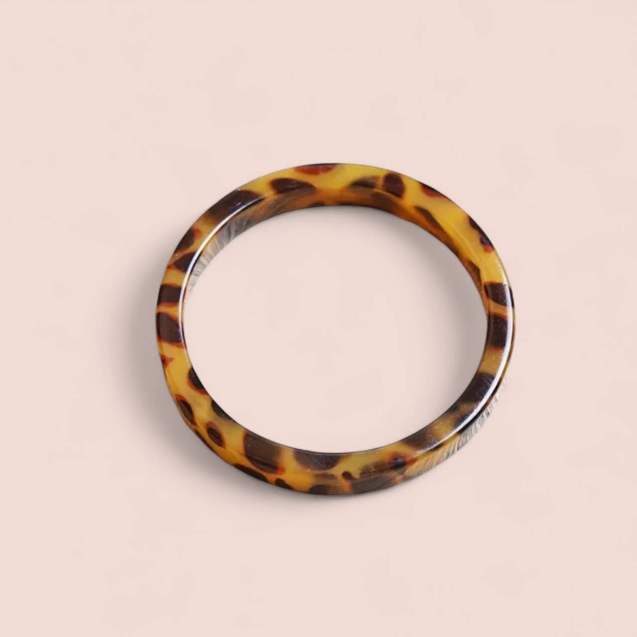 Leoparden-Armreif MM aus Zelluloseacetat