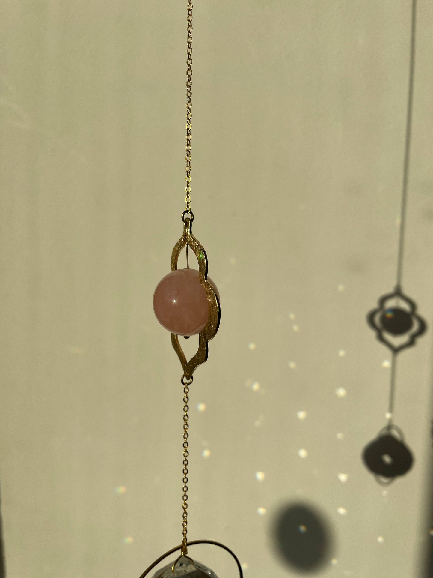 Suncatcher Vulva light Rosé. gold / Lichtfänger / Fensterkristall  / Prisma