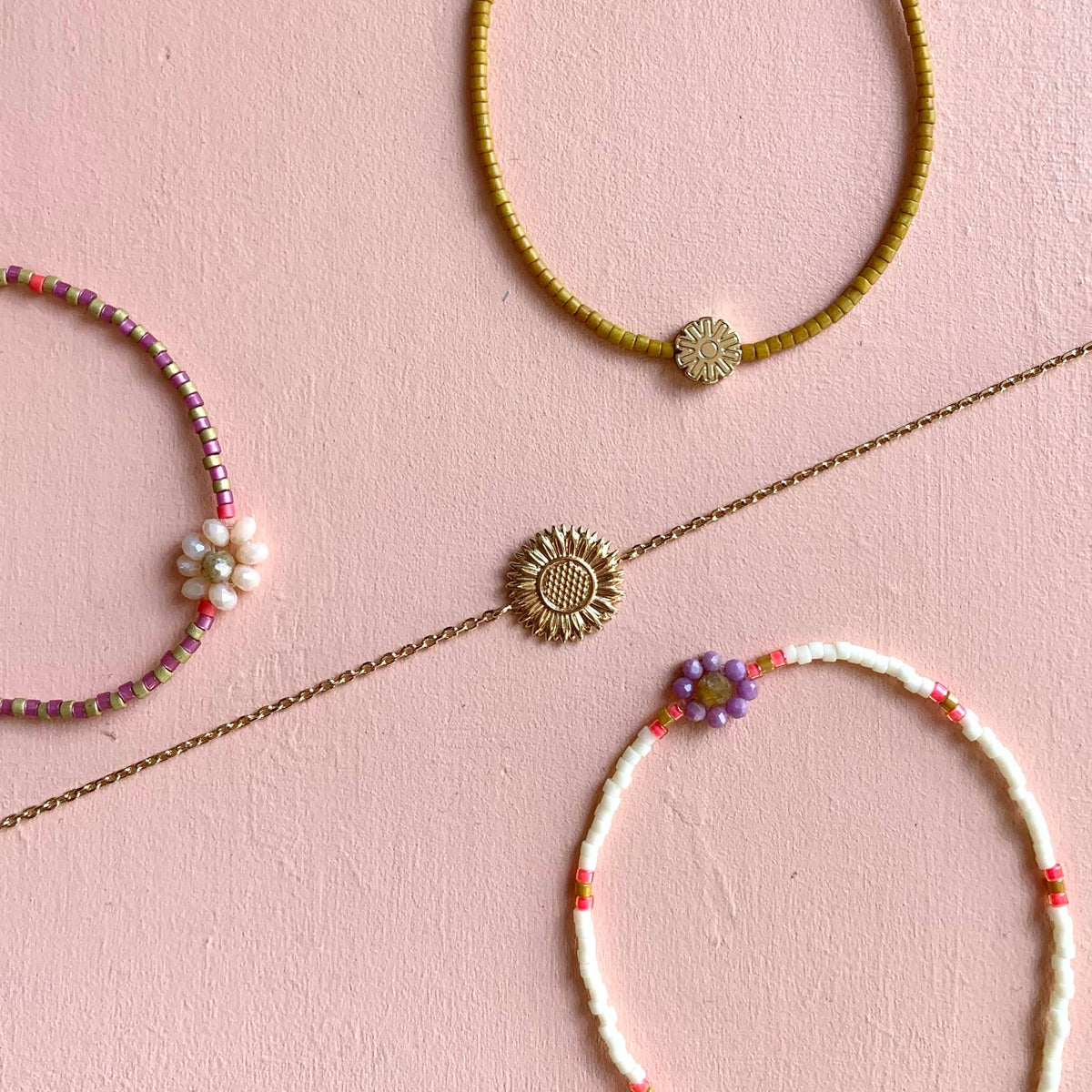 Armband Marguerite - Ecru / neonrosa