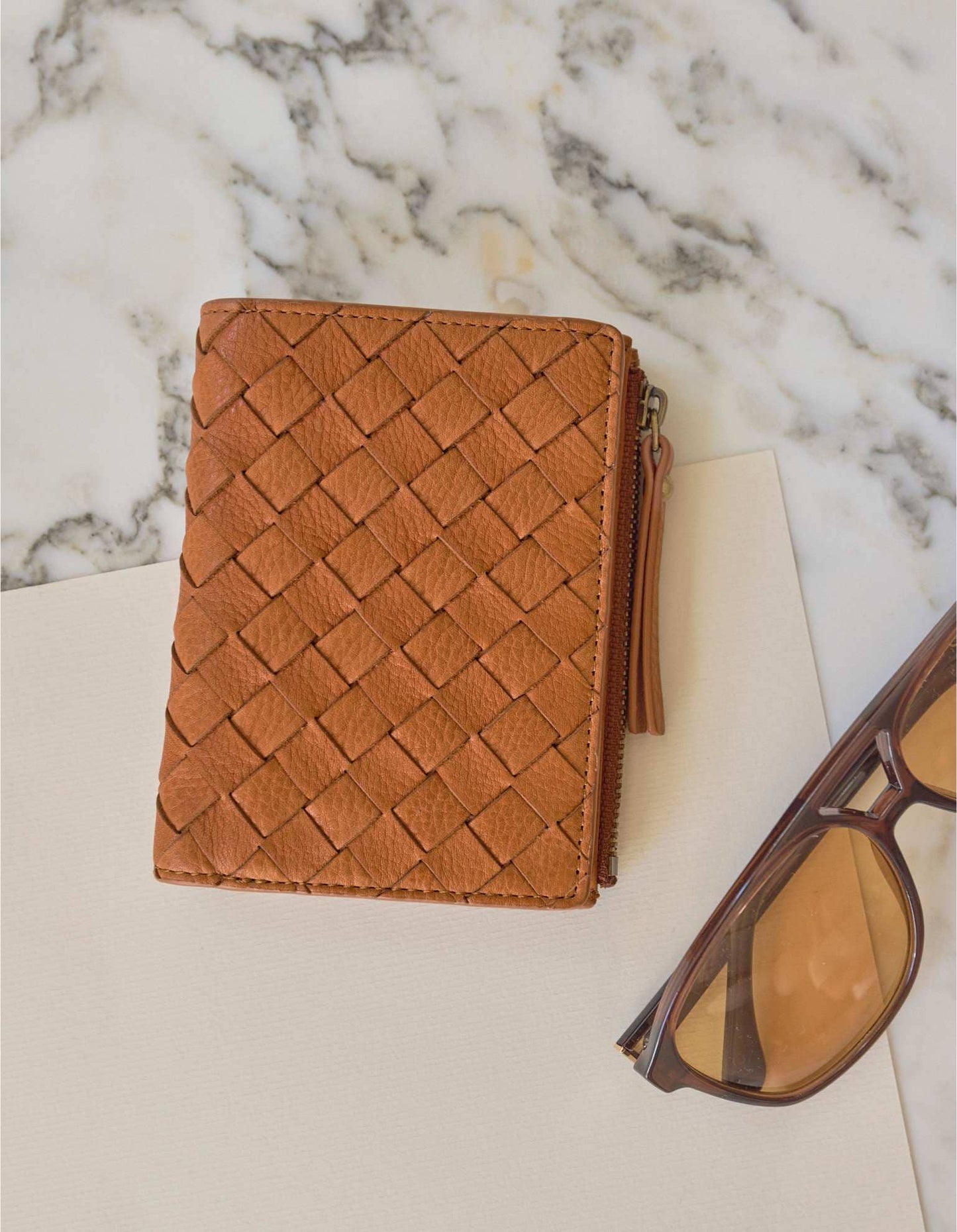 Jamie Wallet Woven - Wild Oak Geflochtenes Weiches Narbenleder