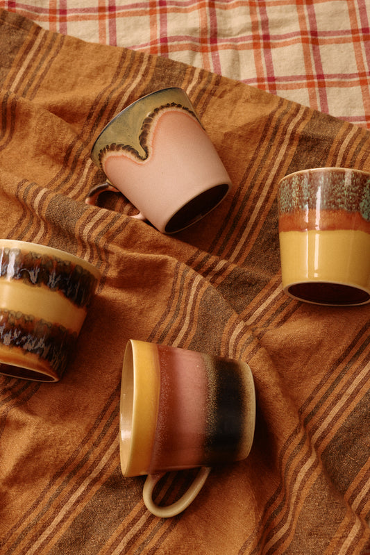 70er-Jahre-Keramik: Cappuccino-Tasse
