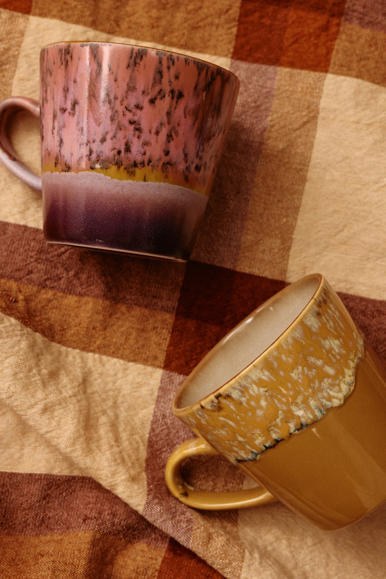 70er-Jahre-Keramik: Americano-Becher