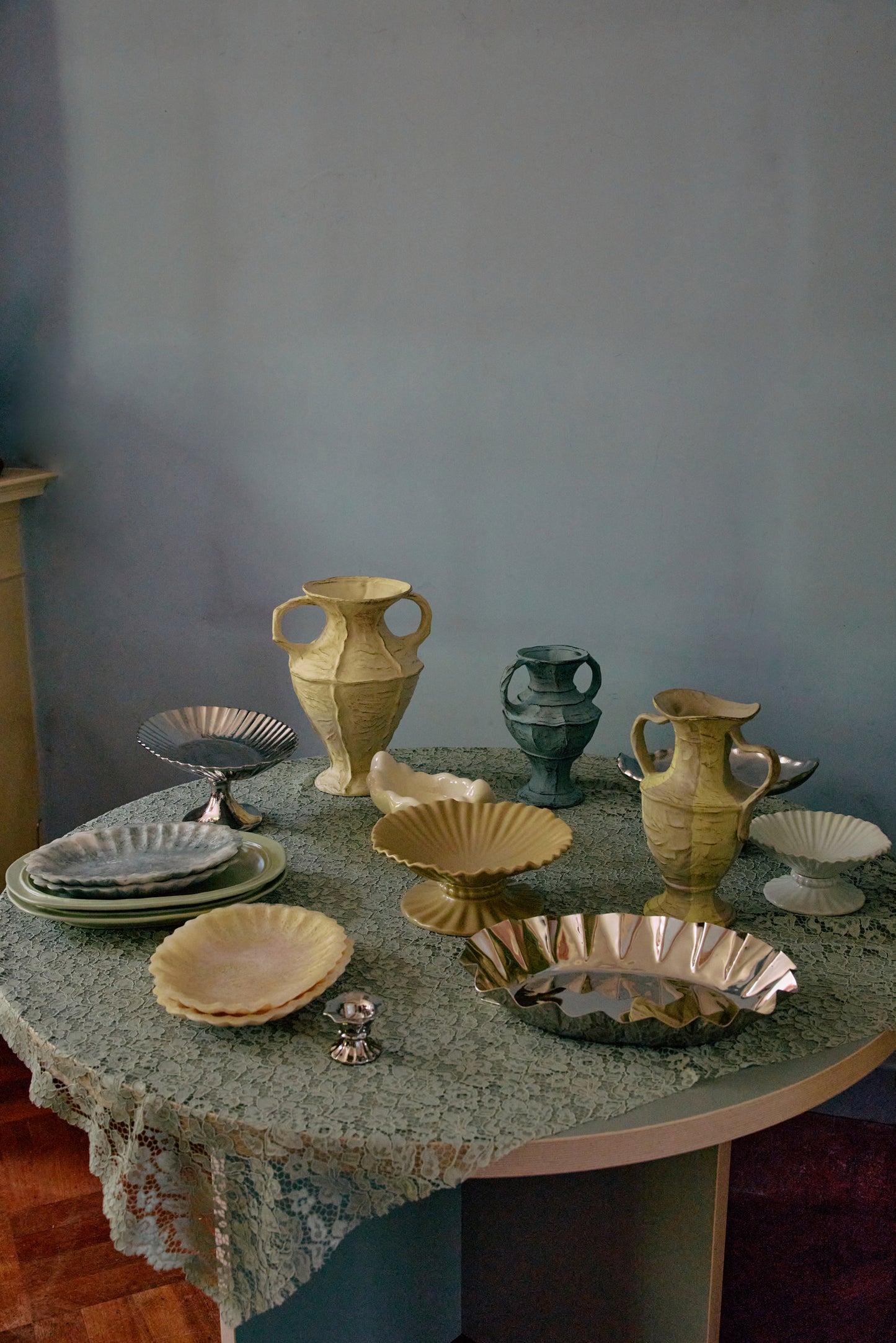 New Classics: Tablett aus Kunstharz, elfenbeinfarben