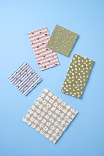 Kaffeeserviette 12,5x12,5 cm Daisies hellgrün m/kleinen Margeriten 20 Stck/Pck