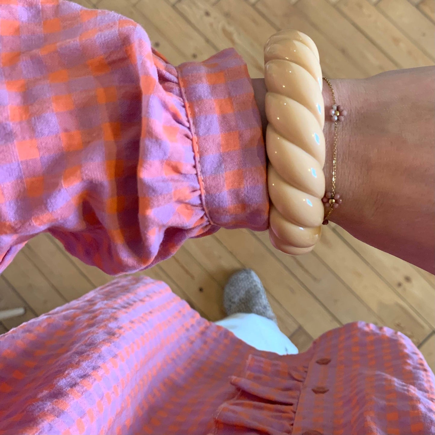 Beigefarbener gedrehter Reif MM - Zelluloseacetat