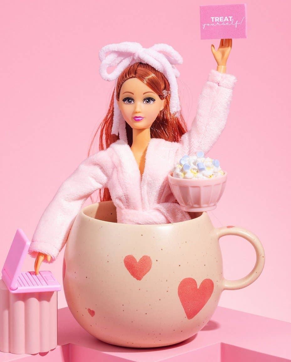 Cozy Hearts Steingut-Becher mit Kugelgriff 500 ml Limitierte Edition