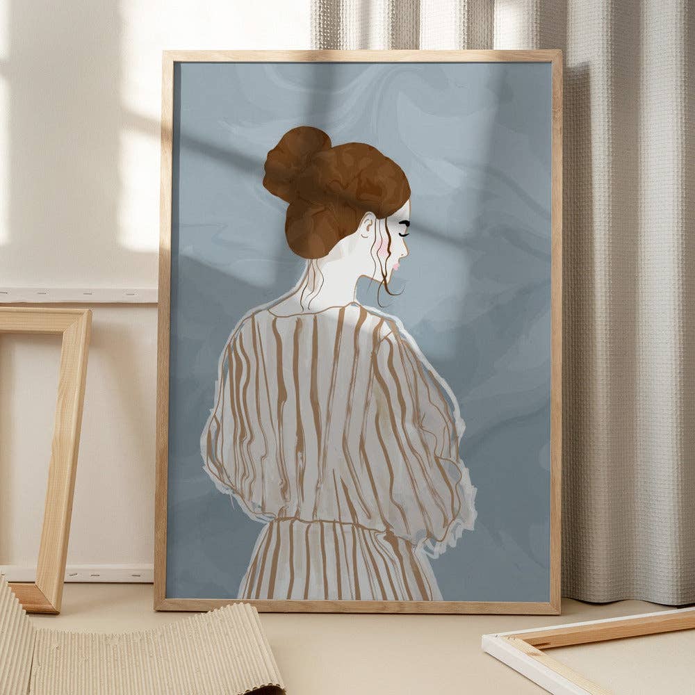 Frau von hinten in gestreifter Bluse Kunstdruck – Minimalistisch modern