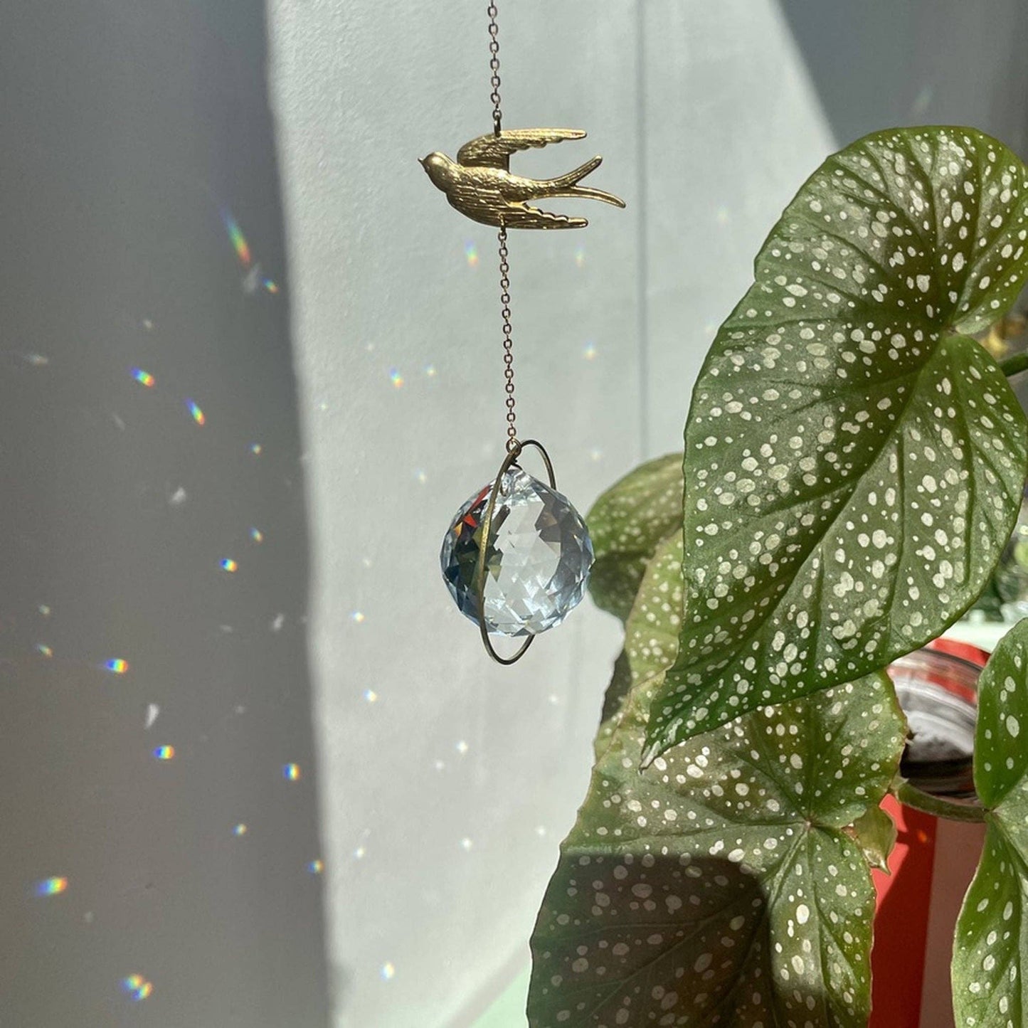 Suncatcher Schwalbe / Lichtfänger / Fensterkristall  / Prisma