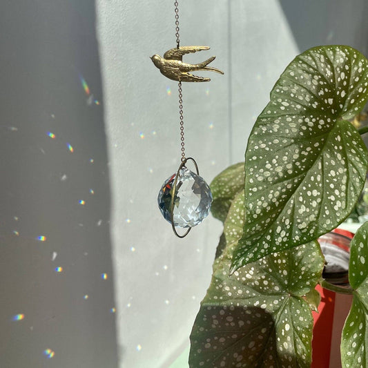 Suncatcher Schwalbe / Lichtfänger / Fensterkristall  / Prisma
