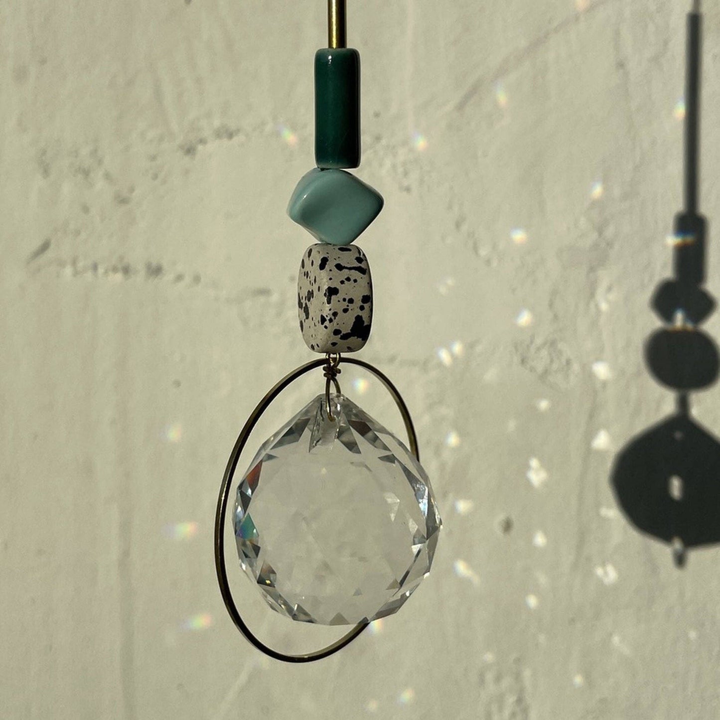 Suncatcher DISC/ hellblau / Lichtfänger / Fensterkristall  / Prisma