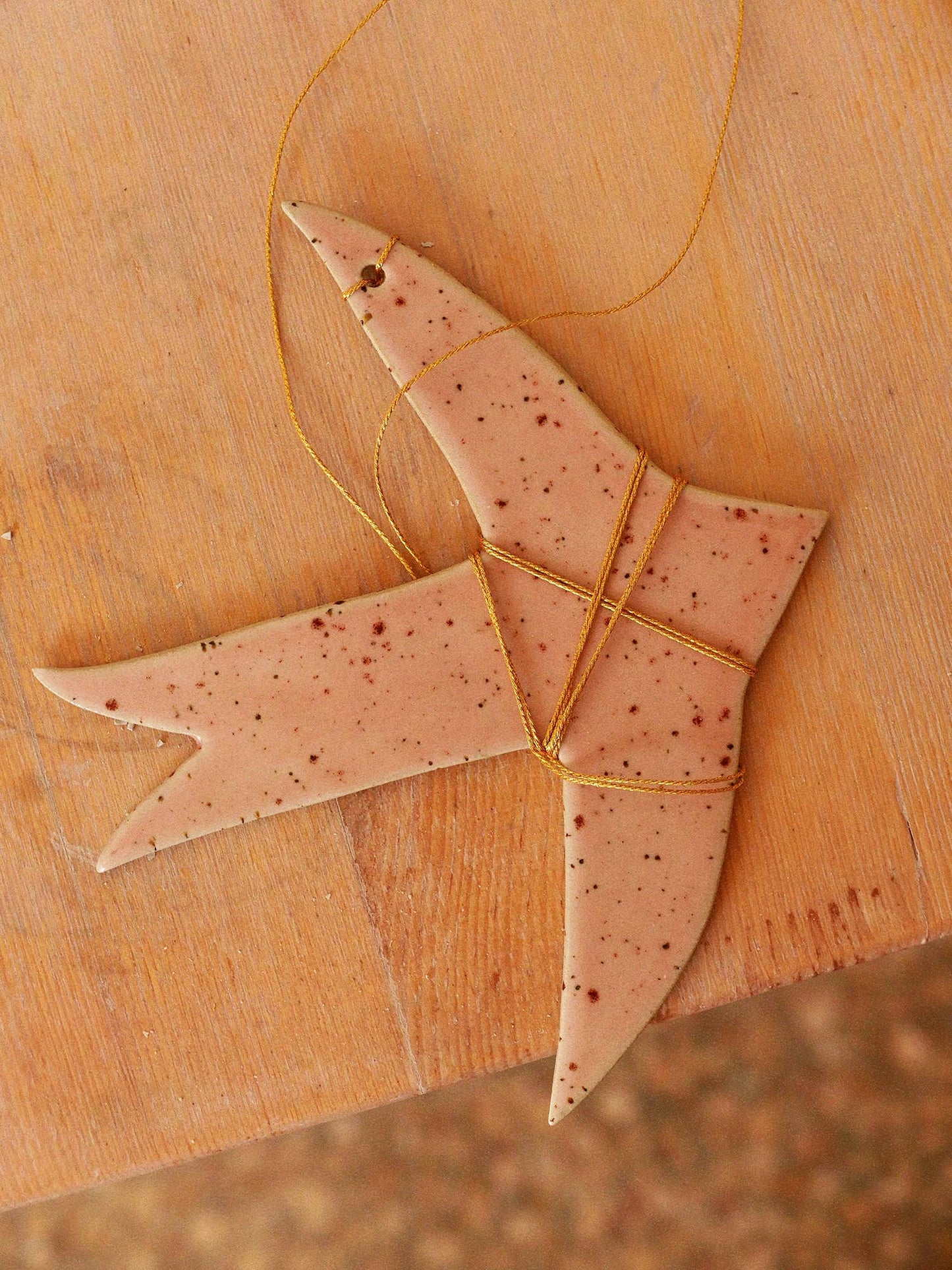 Keramische Schwalben