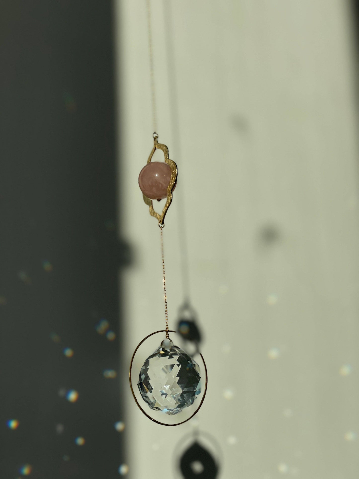 Suncatcher Vulva light Rosé. gold / Lichtfänger / Fensterkristall  / Prisma