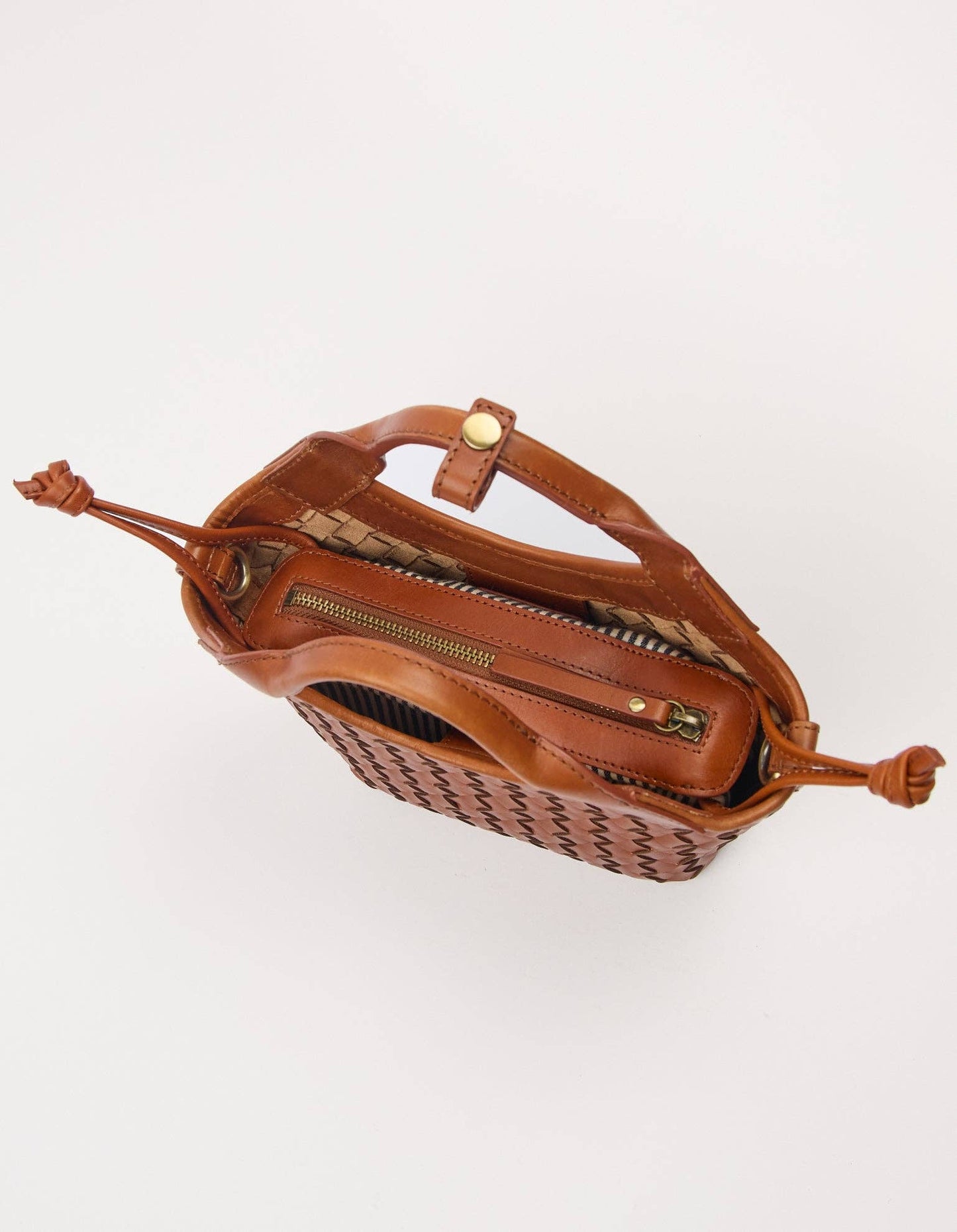Mara Mini - Klassisches Geflochtenes Leder in Cognac