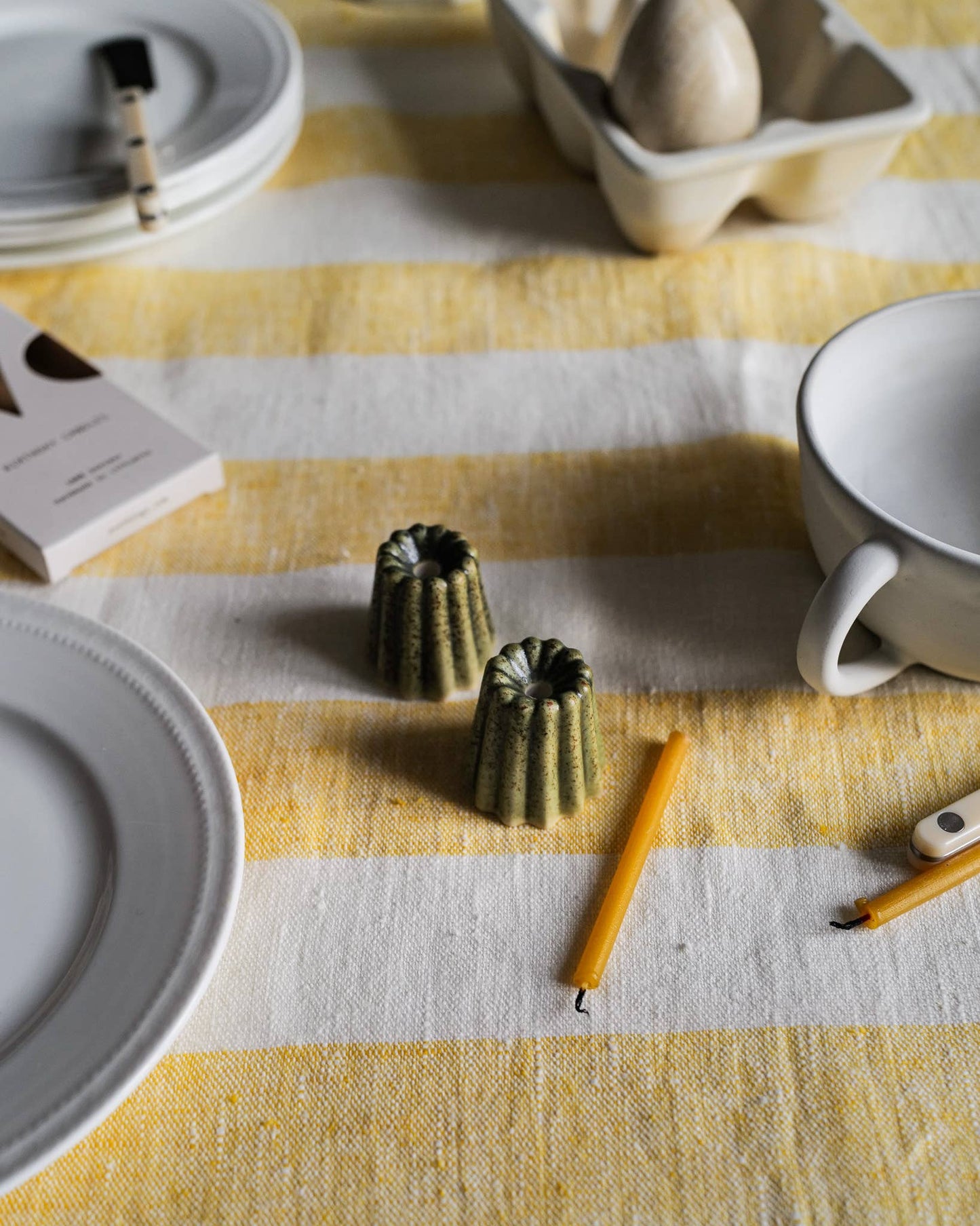 Kerzenhalter aus Porzellan