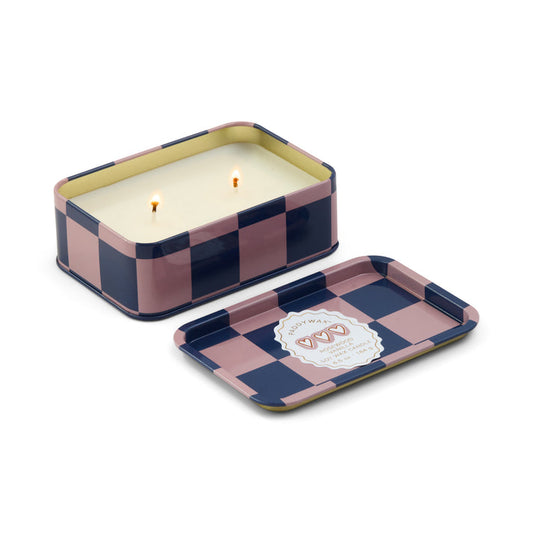 A Dopo Kerze in bedruckter Dose (184 g / 6 oz) – Rosenholz & Vanille