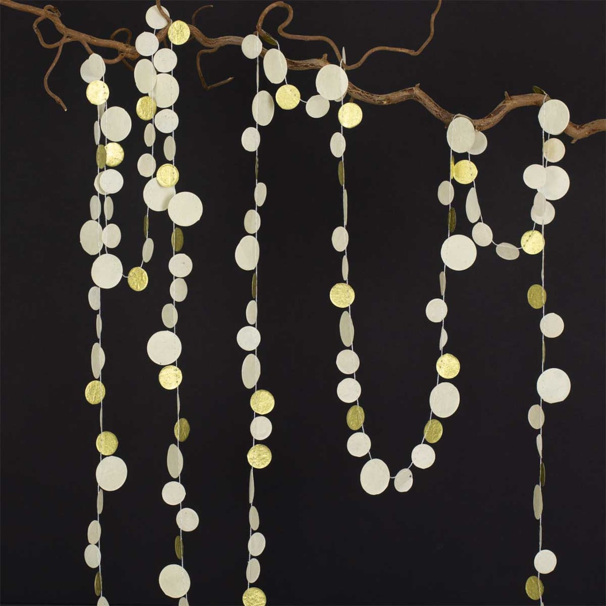 DOTS ON A STRING Girlande, weiß/gold