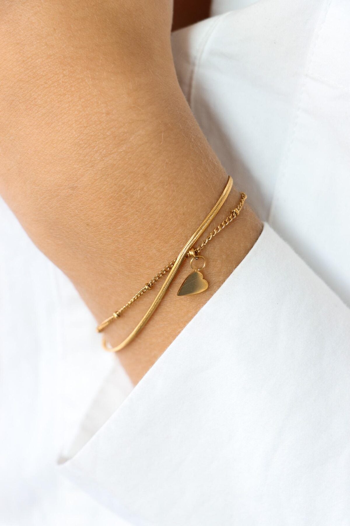 Goldenes Armband im Schlangendesign (fein)