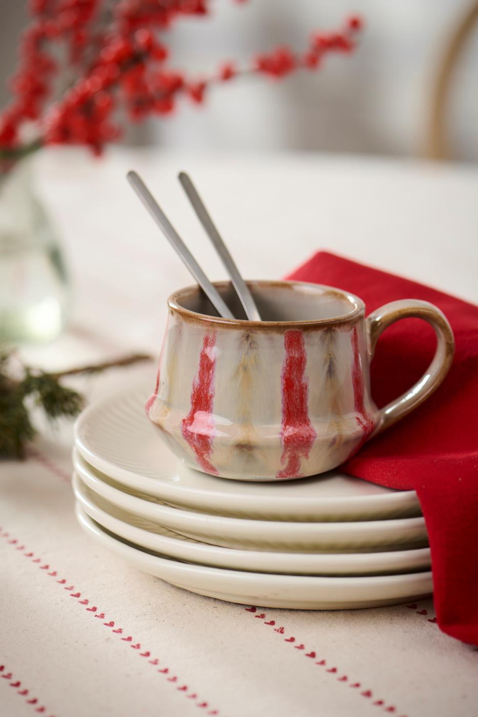 Tasse m/Henkel Kalmar rötliche/braune Streifen