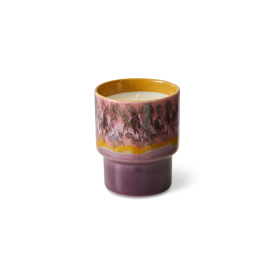 Keramik im Stil der 70er Jahre: kleine Duftkerze