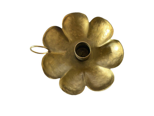 Kerzenhalter aus goldfarbenem Metall