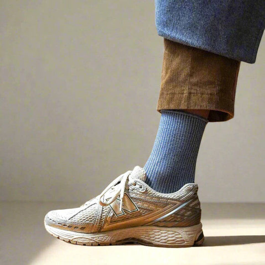 KLUE Glitter-Lurex-Socken aus umweltfreundlichem Lyocell | Mineralblau