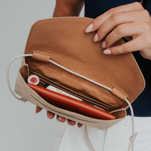 Cute Clutch - Suede Purple Blue