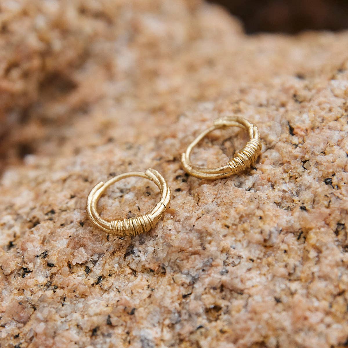 Sýrma Creolen | Goldene, wasserdichte Schmuck-Geschenkidee